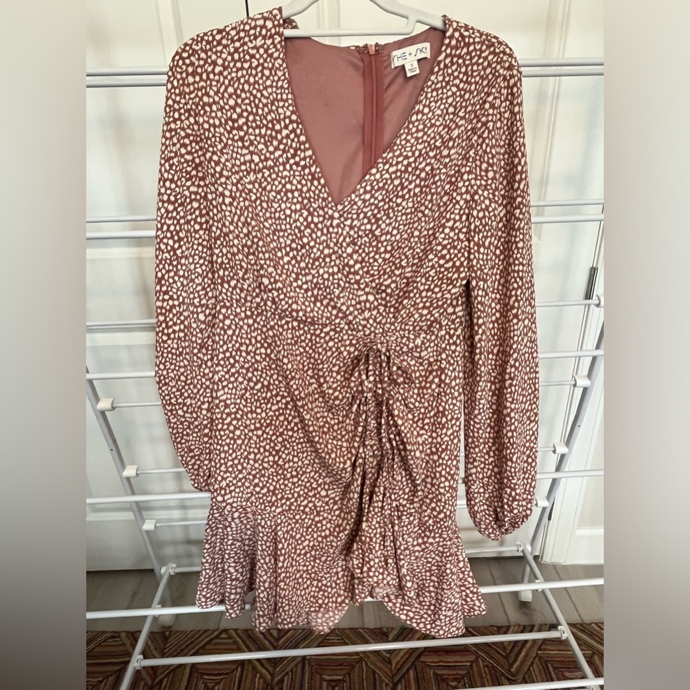 Peachy-beige/offwhite print dress.Long sleeve &  lightweight with tons of detail